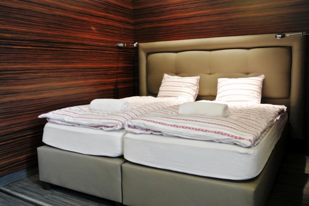 Kamienica Bankowa Residence พอซนาน ภายนอก รูปภาพ
